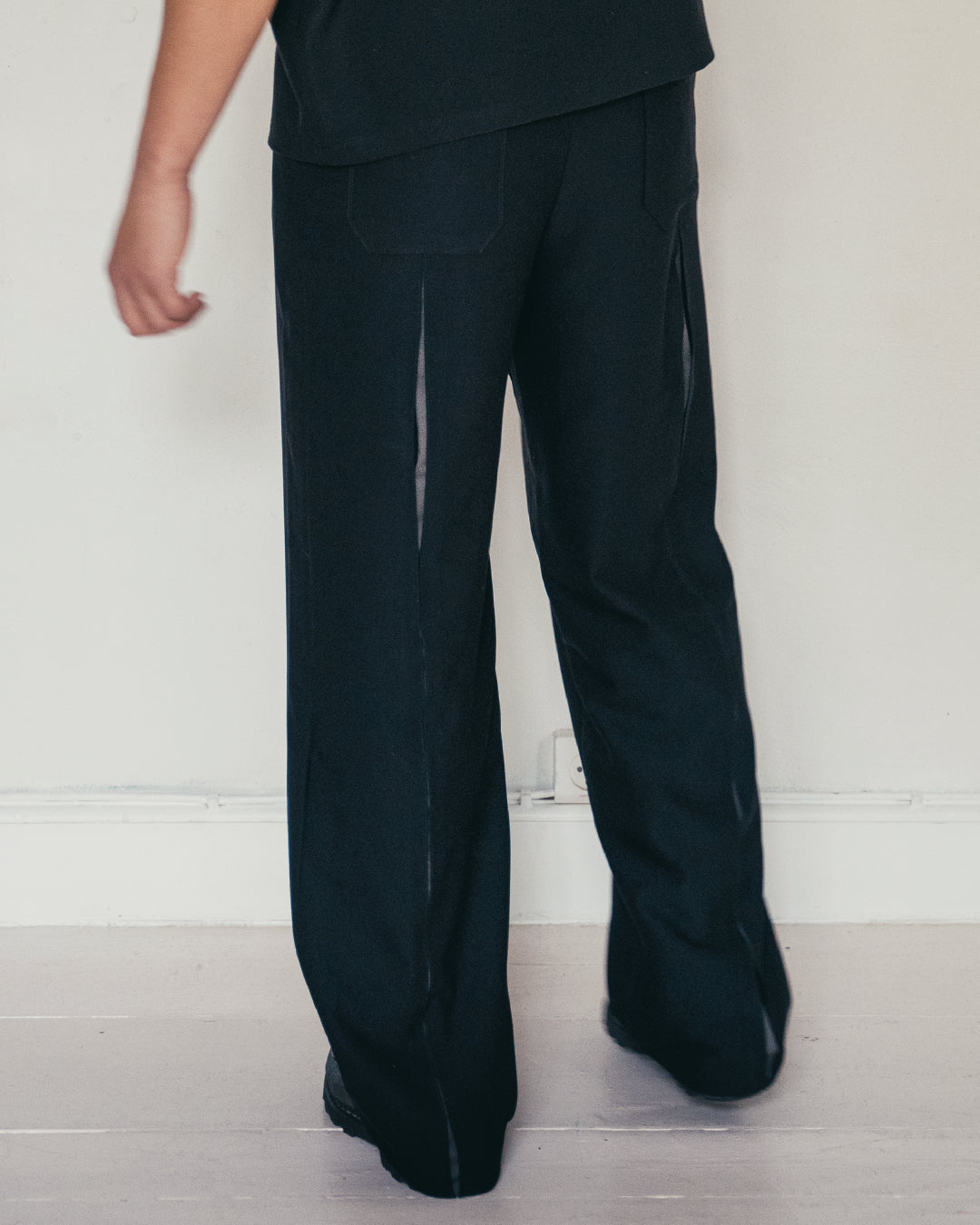 008 - Inverted Pants